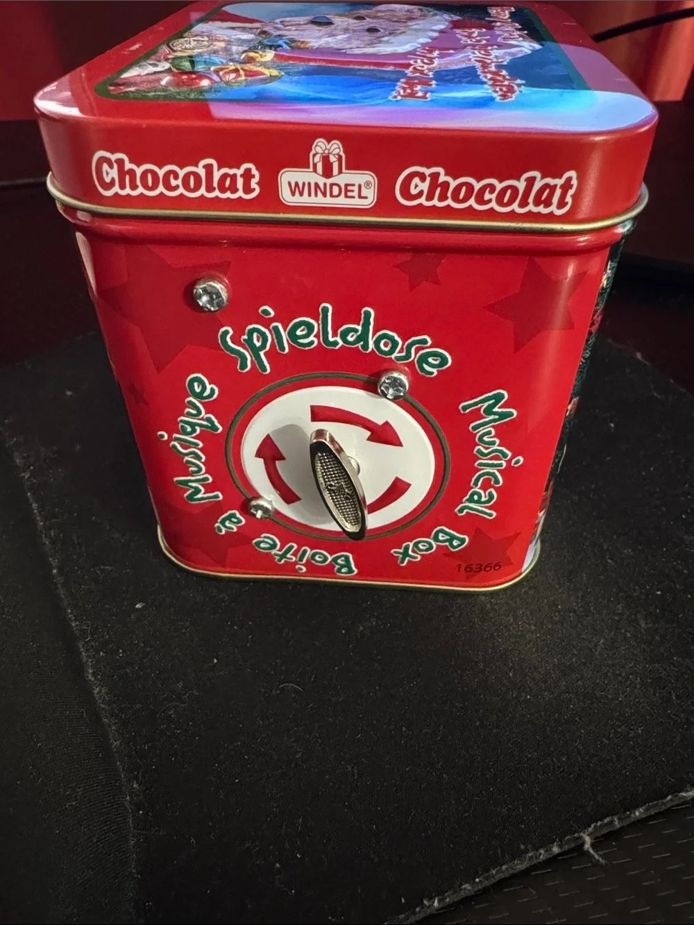 Chocolate Windel Red and White Teddy Bear musical Holiday Tin